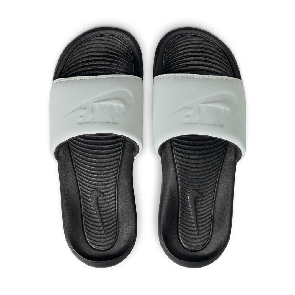 Nike Victori One