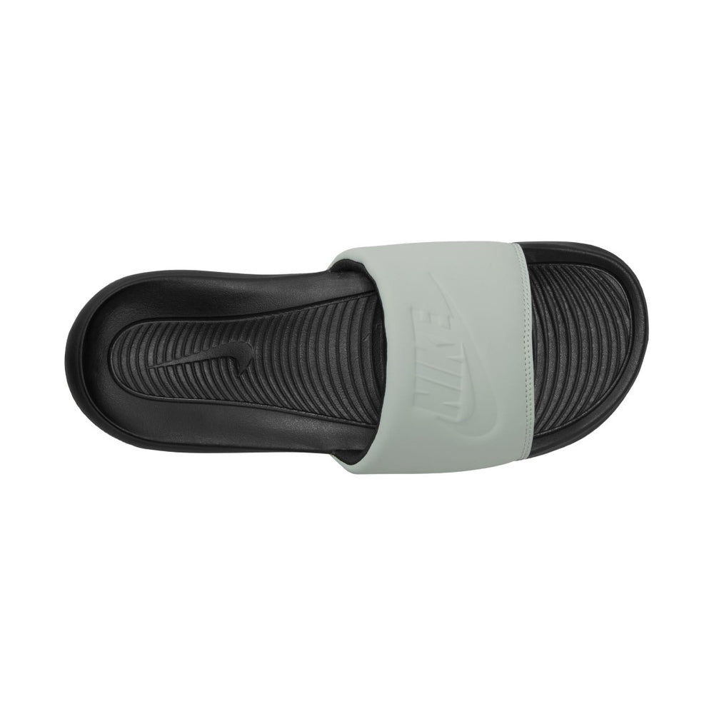 Nike Victori One
