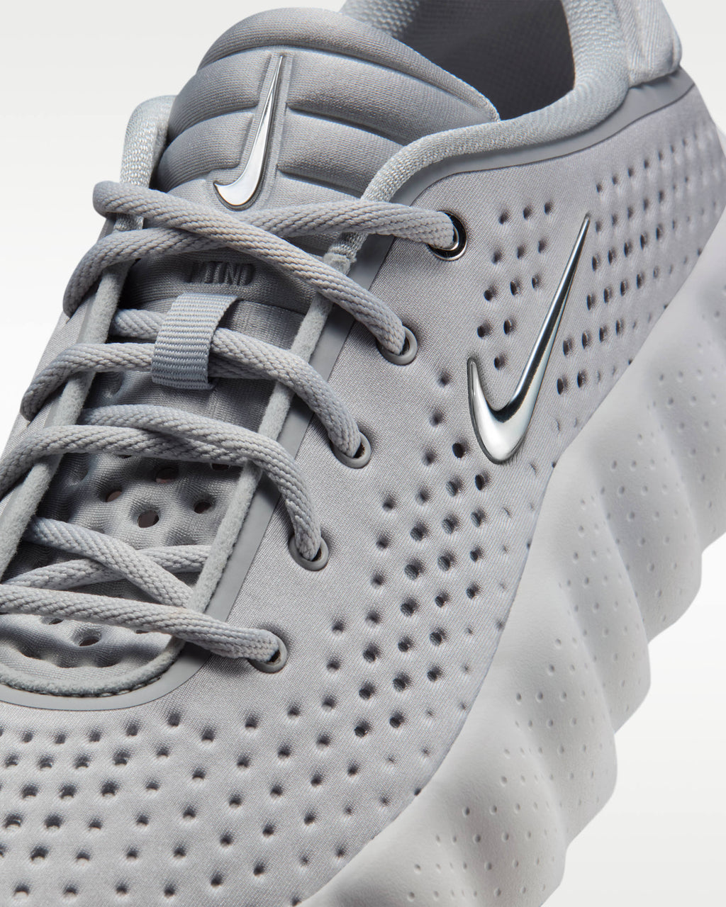Nike Mind 002
