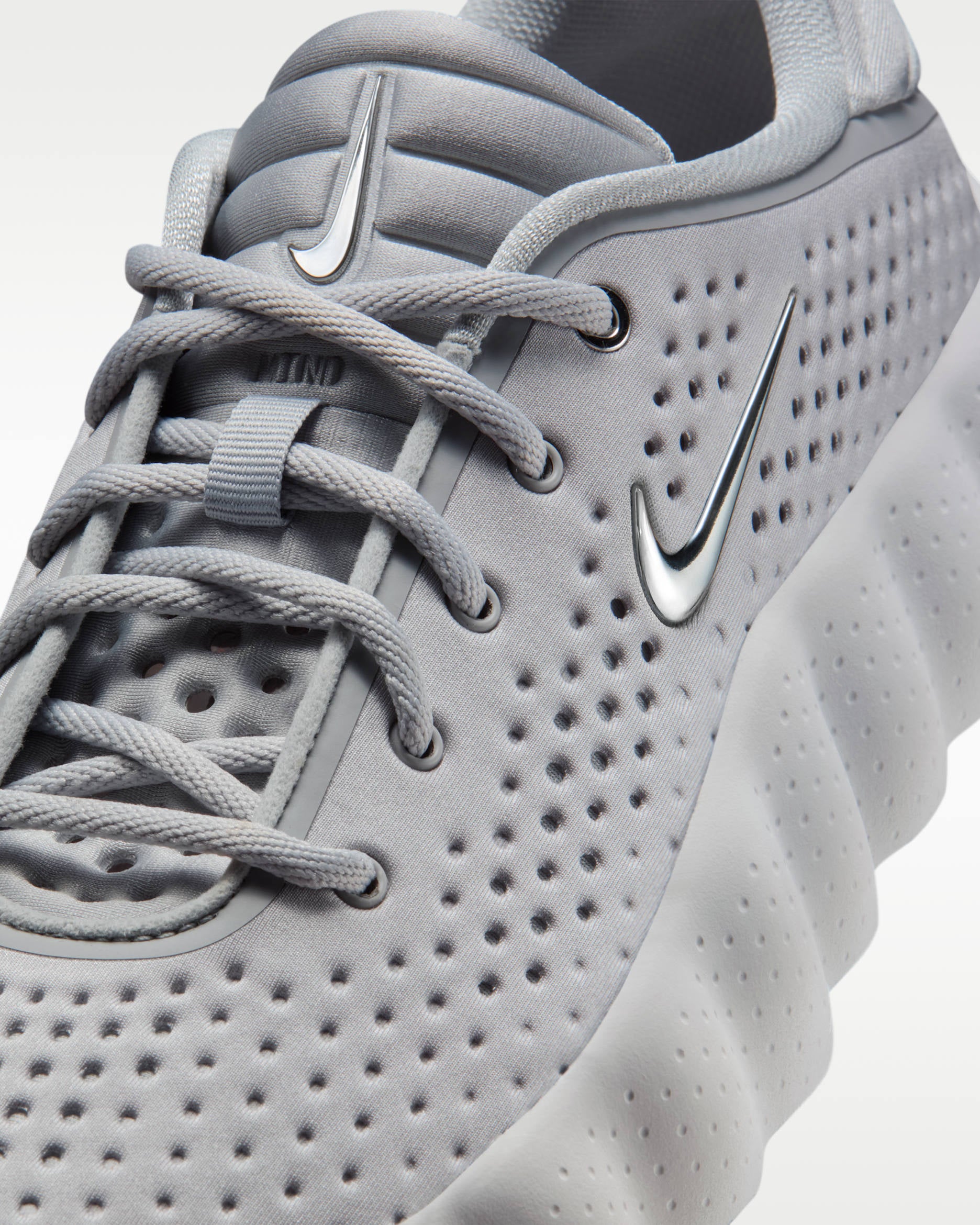 Nike Mind 002