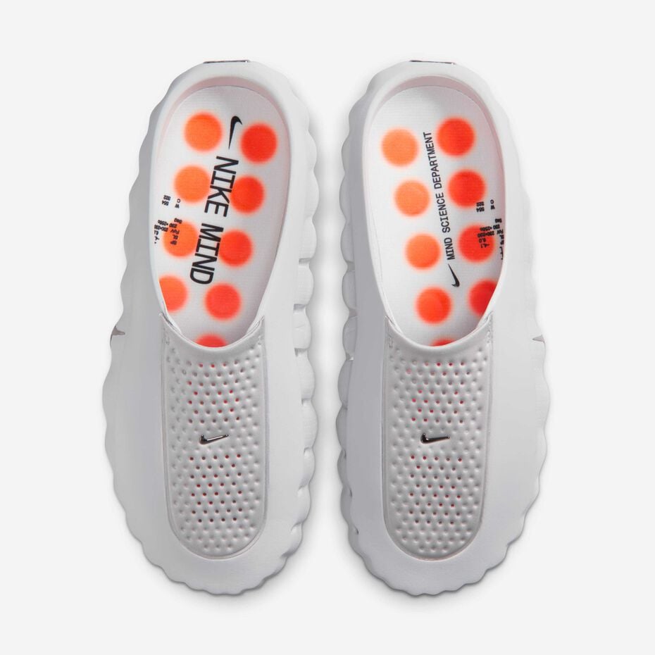 Nike Mind 001