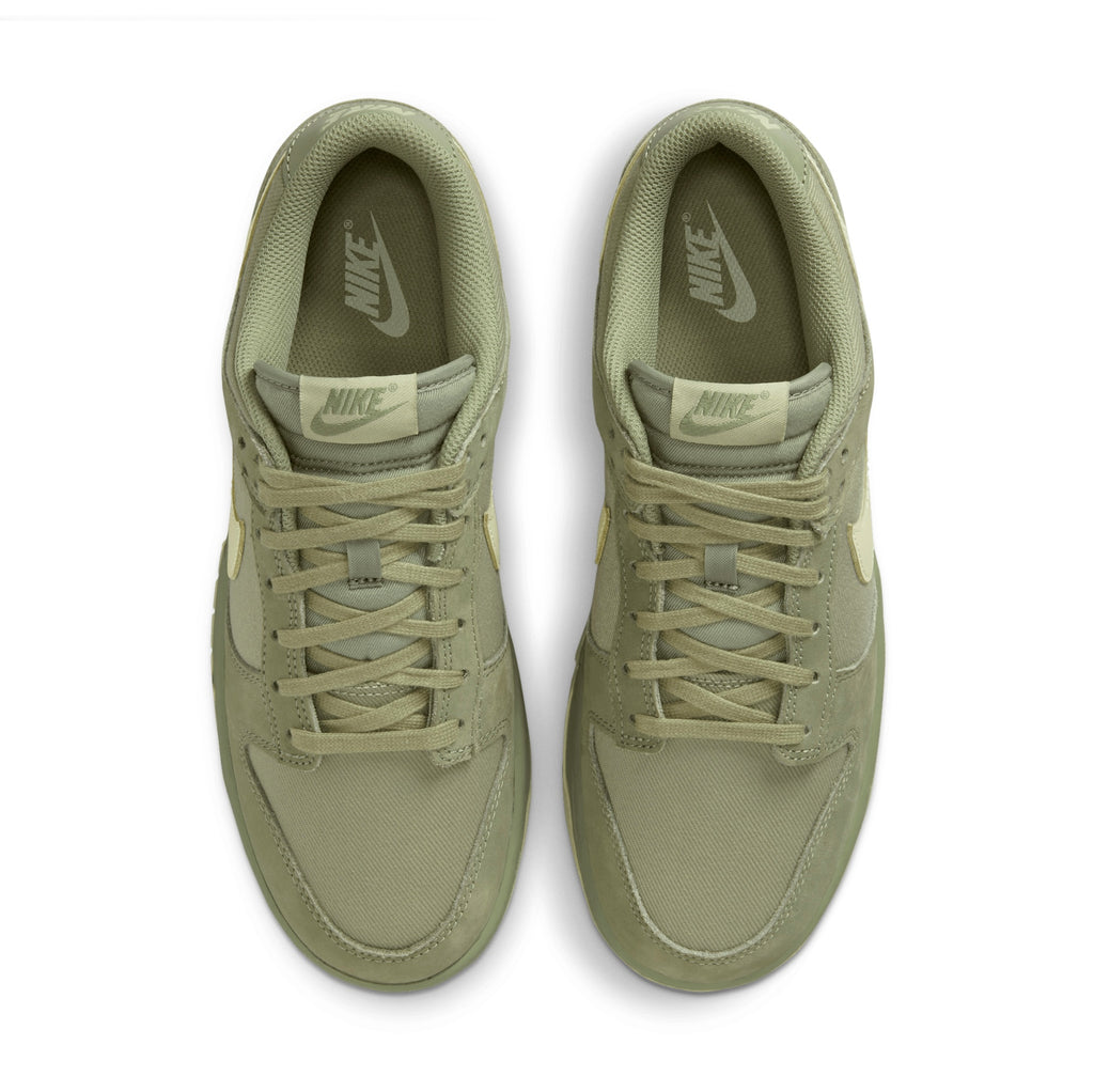 Nike Dunk Low
Oil Green and Olive Aura