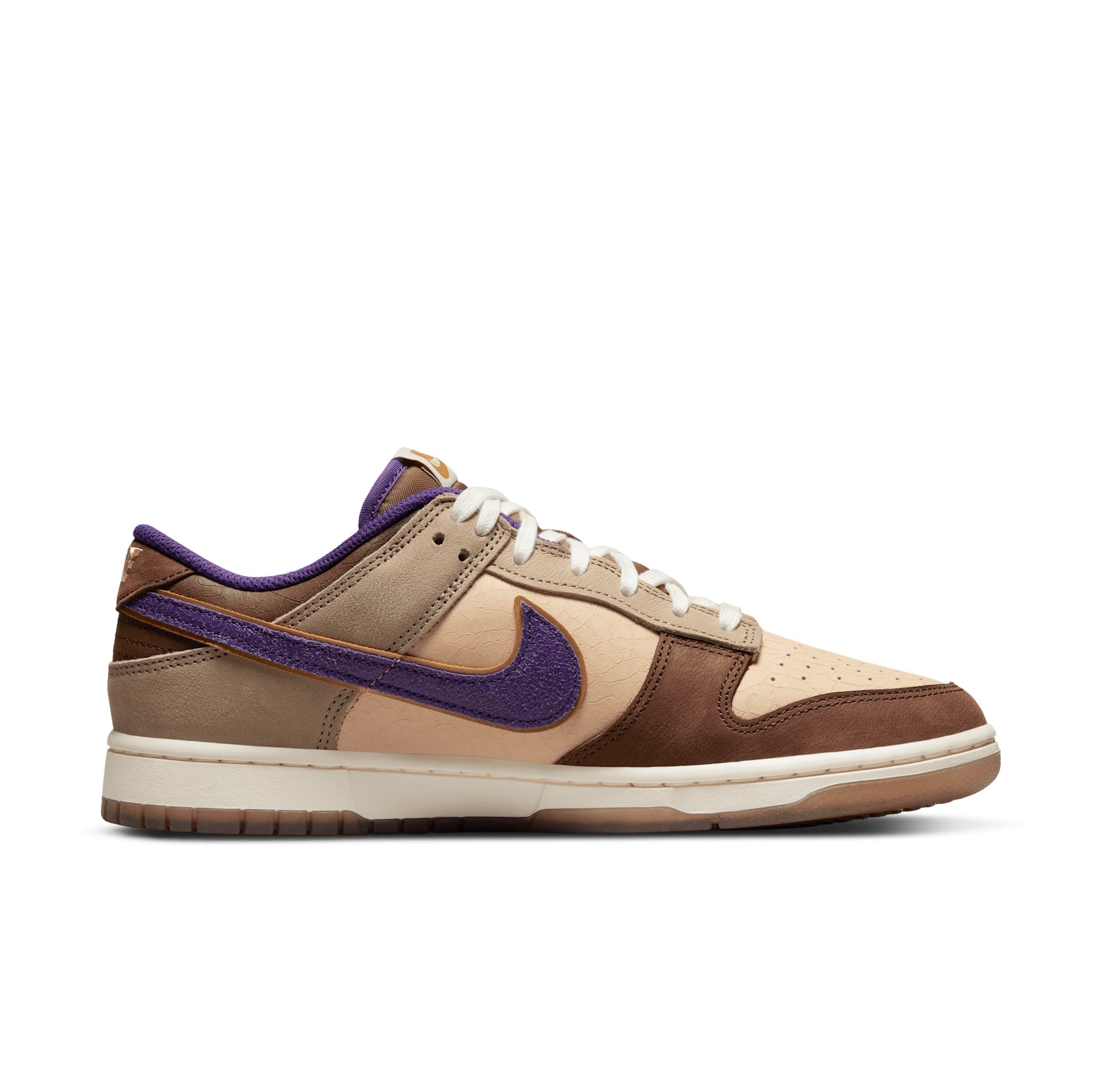 Nike Dunk Low Premium