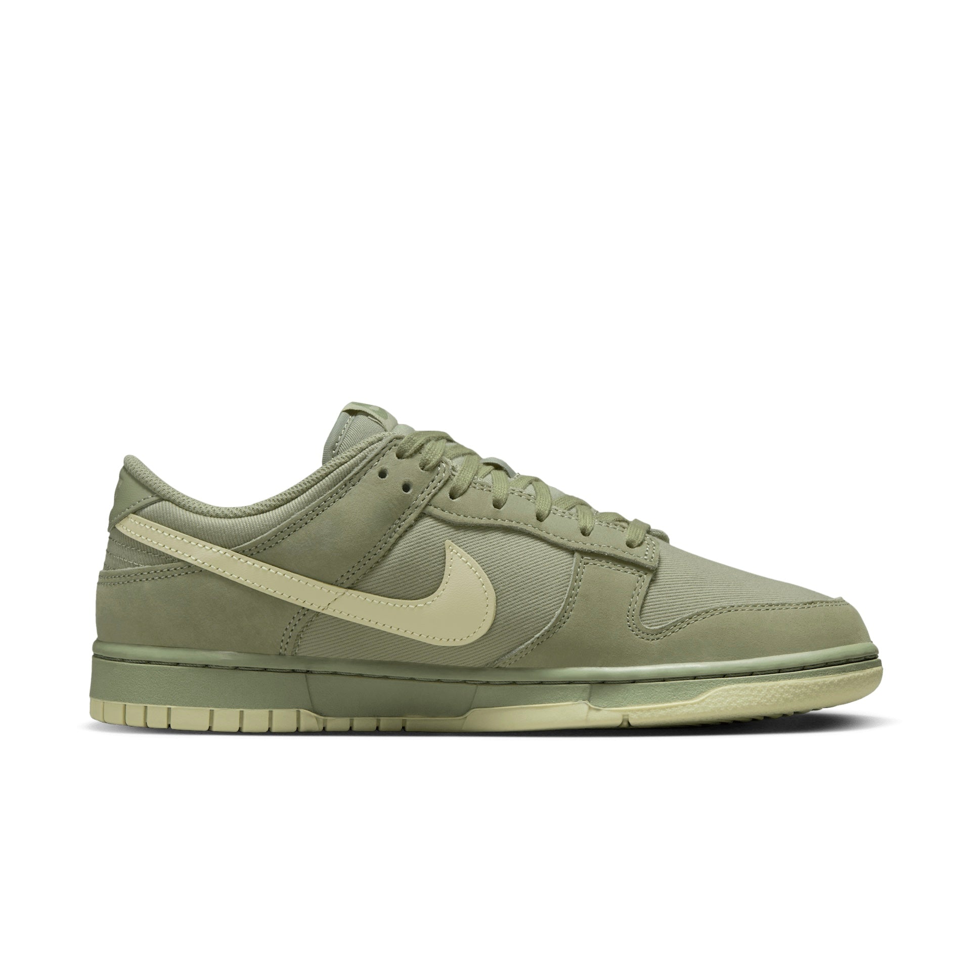 Nike Dunk Low
Oil Green and Olive Aura