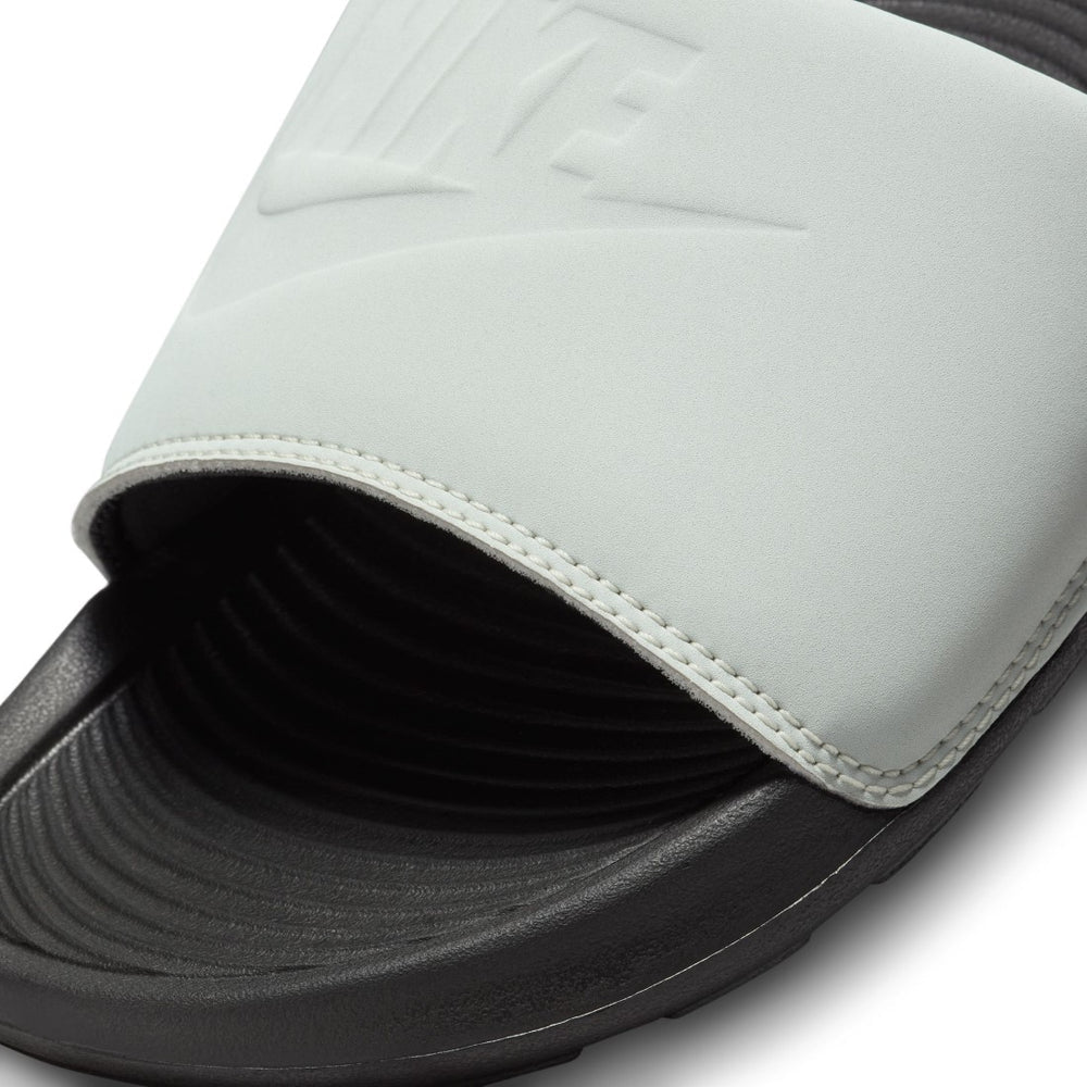 Nike Victori One