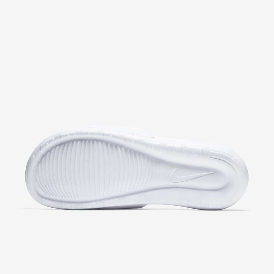 Nike Victori One